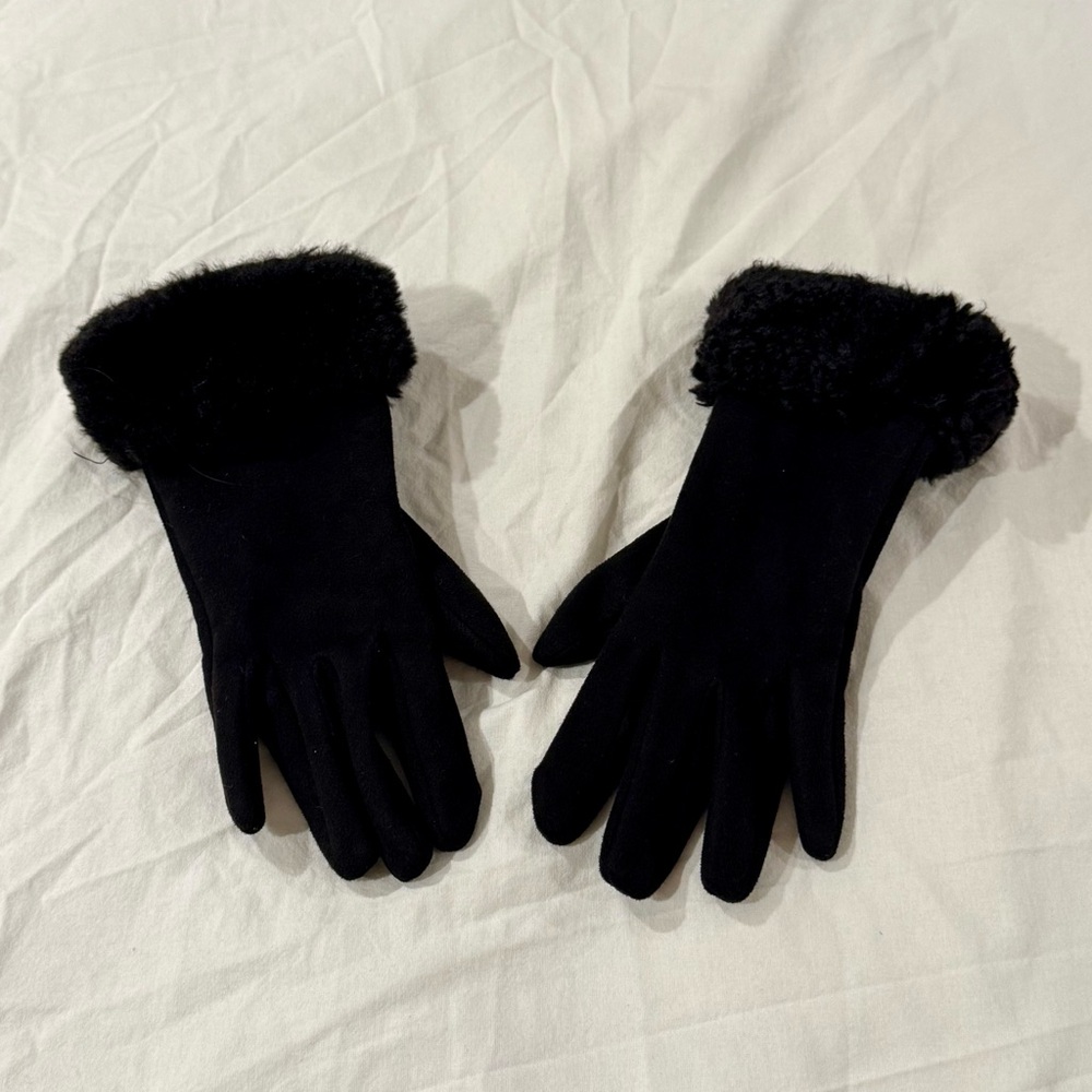 Forever 21 Black Knit Gloves Cold Weather Accessories